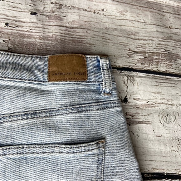 American Eagle Distressed Denim Mom Shorts - Picture 5 of 8